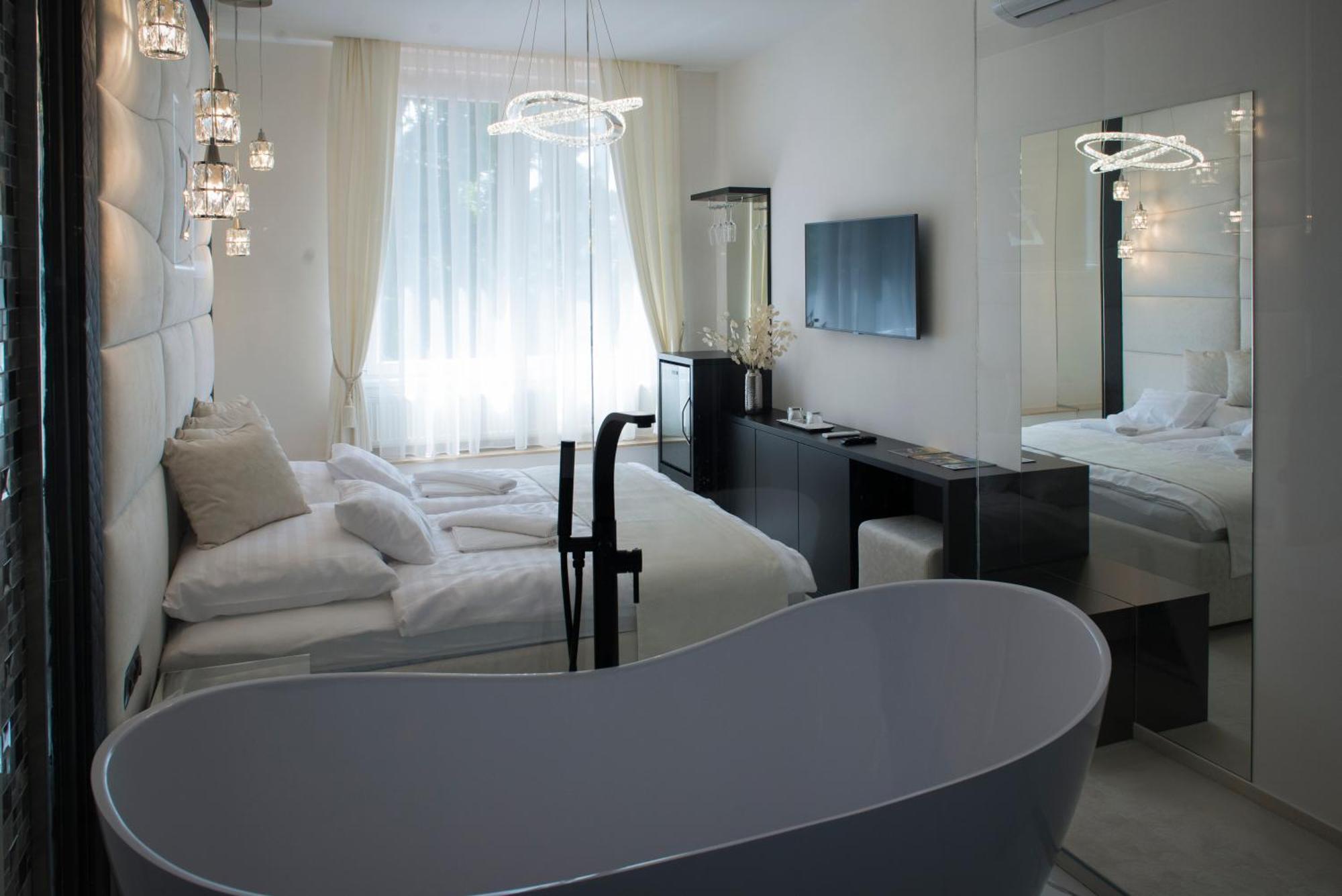 Z Rooms Boutique ซาลาแอแกร์แซค ภายนอก รูปภาพ